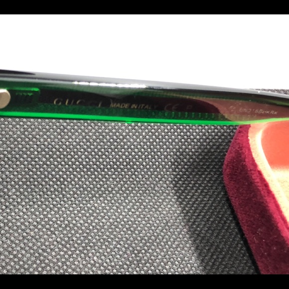 Gucci Sunglasses - Picture 4 of 7